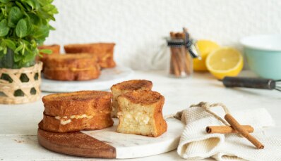 Torrijas rellenas de crema pastelera