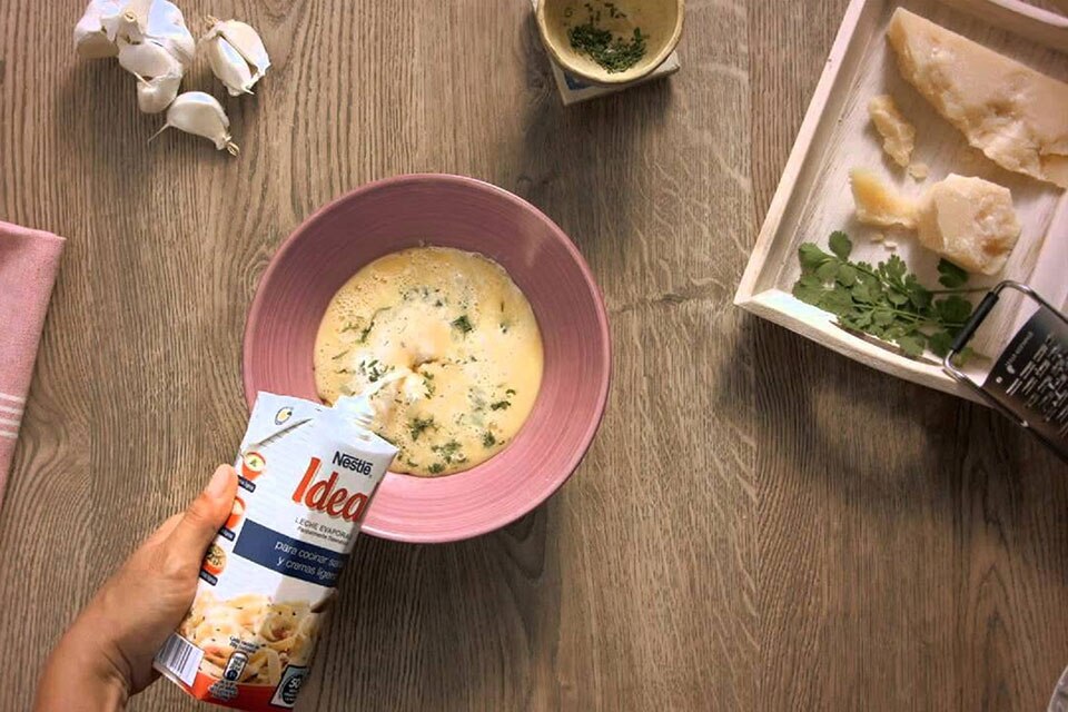 Salsa carbonara realizada con Ideal
