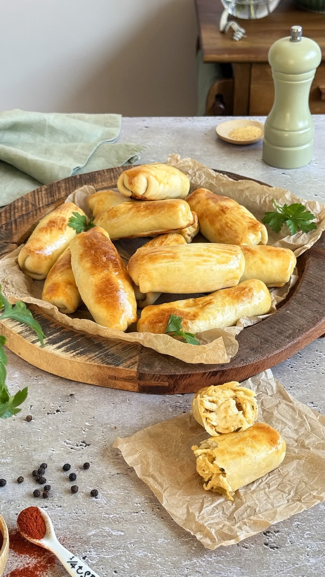 Mini flautas cremosas de pollo
