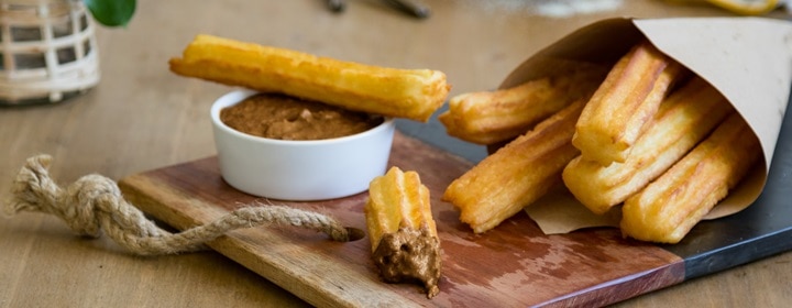 trampantojo churros y chocolate